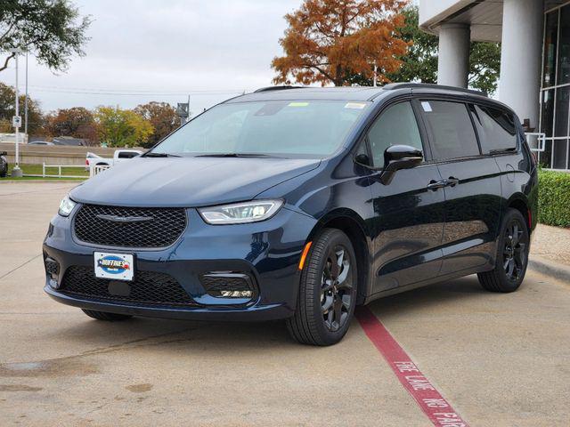 2025 Chrysler Pacifica PACIFICA LIMITED