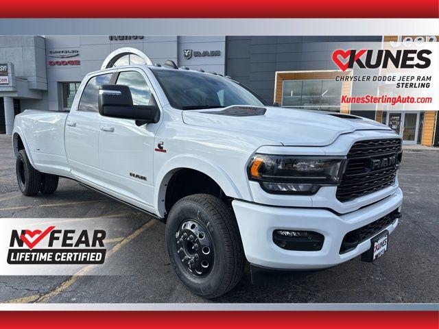 2024 RAM Ram 3500 RAM 3500 LIMITED CREW CAB 4X4 8 BOX