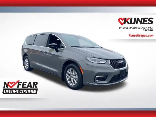 2025 Chrysler Pacifica PACIFICA SELECT