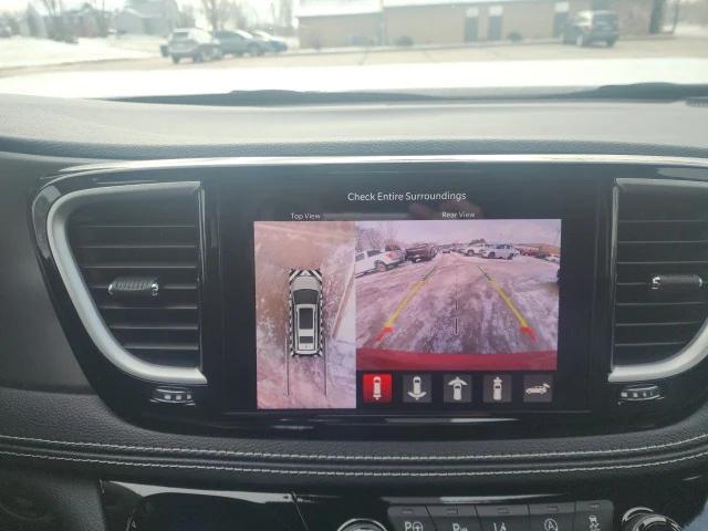 2025 Chrysler Pacifica PACIFICA SELECT