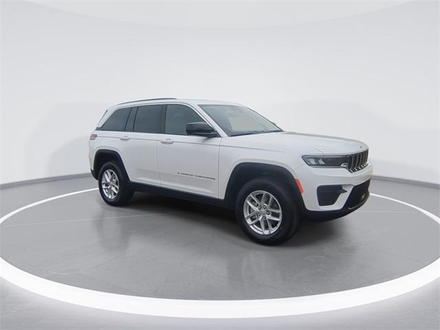2025 Jeep Grand Cherokee GRAND CHEROKEE LAREDO X 4X2