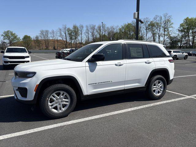 2025 Jeep Grand Cherokee GRAND CHEROKEE LAREDO 4X4