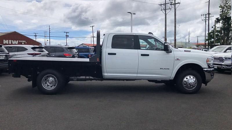 2024 RAM Ram 3500 Chassis Cab RAM 3500 SLT CREW CAB CHASSIS 4X4 60 CA