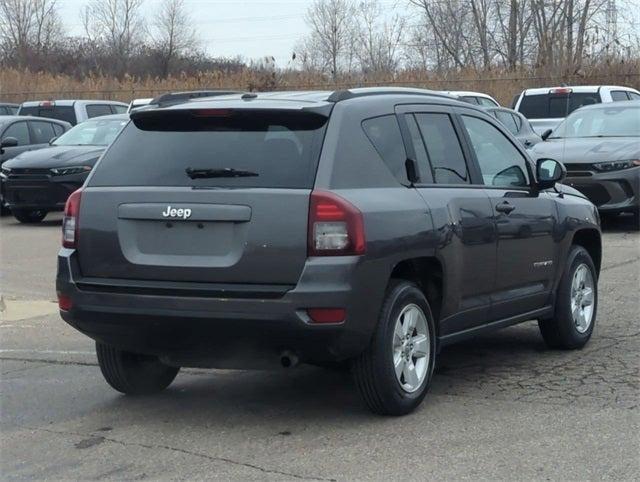 2017 Jeep Compass Latitude FWD 2017 Jeep Compass Latitude FWD