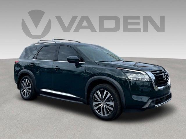 2022 Nissan Pathfinder Platinum 2WD