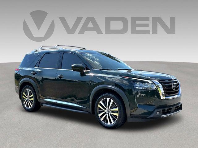 2022 Nissan Pathfinder Platinum 2WD