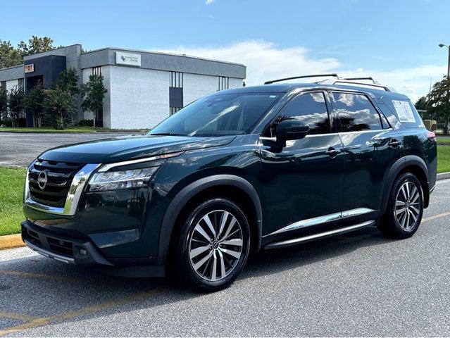 2022 Nissan Pathfinder Platinum 2WD