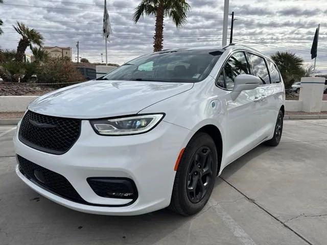 2022 Chrysler Pacifica Hybrid Touring L