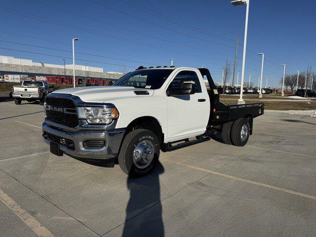 2024 RAM Ram 3500 Chassis Cab RAM 3500 TRADESMAN CHASSIS REGULAR CAB 4X4 60 CA