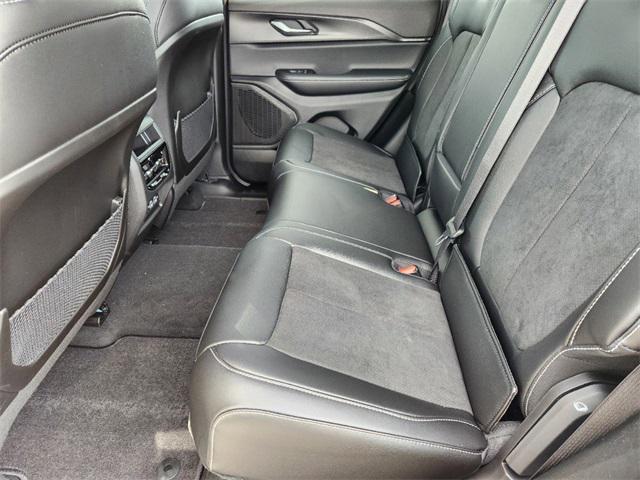 2025 Jeep Grand Cherokee Altitude 4x4