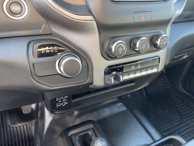 2024 Ram 3500 Tradesman/SLT/Laramie/Limited