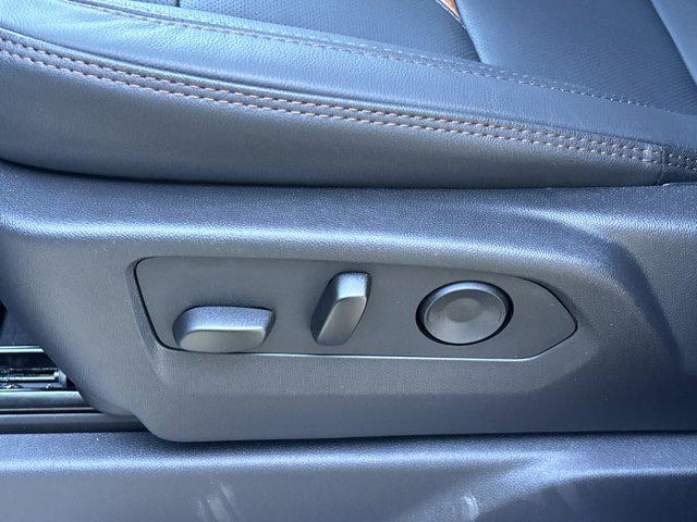 2025 GMC Sierra 2500HD 4WD Crew Cab Standard Bed AT4