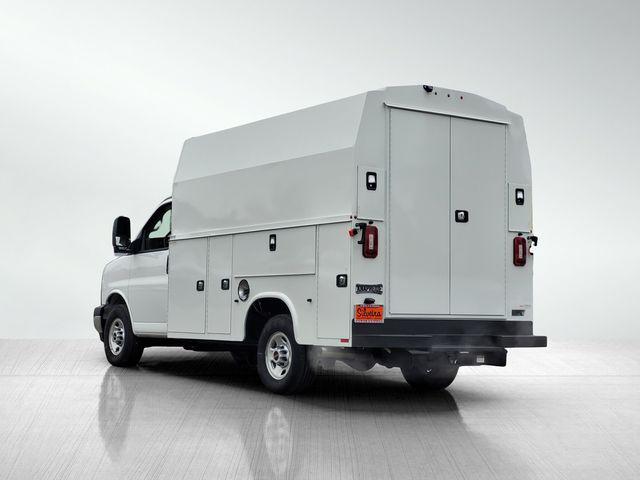 2024 GMC Savana Cutaway Work Van