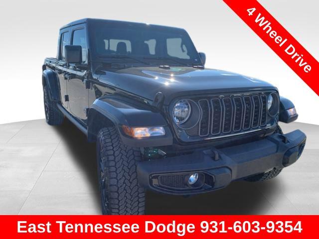 2025 Jeep Gladiator GLADIATOR NIGHTHAWK 4X4