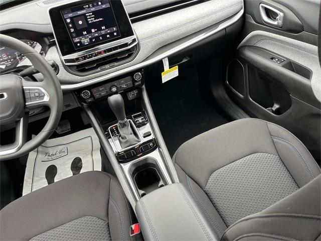 2025 Jeep Compass COMPASS SPORT 4X4