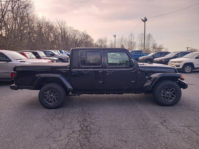 2024 Jeep Gladiator GLADIATOR SPORT S 4X4