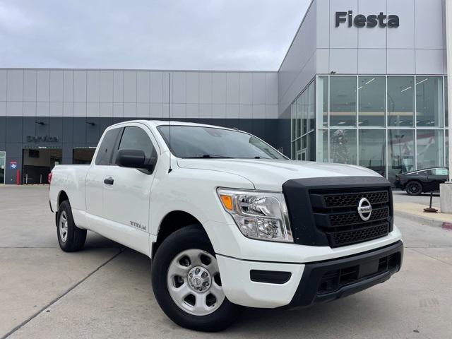 2019 Nissan TITAN SV