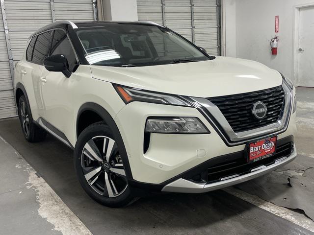 2023 Nissan Rogue Platinum FWD