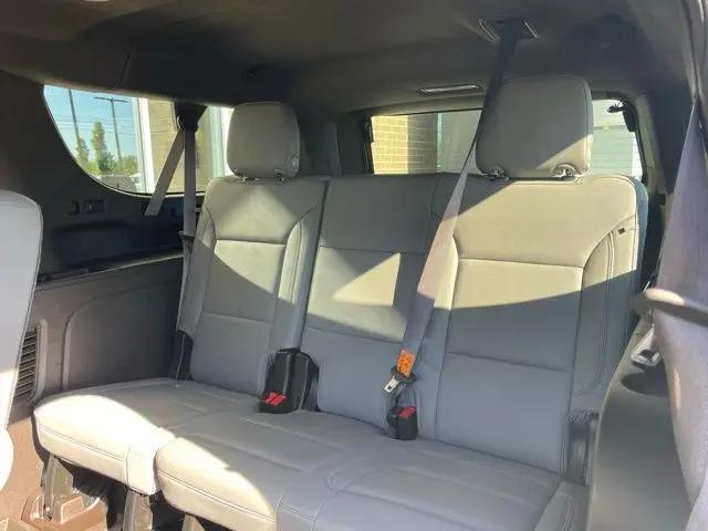 2021 Chevrolet Suburban 4WD Z71