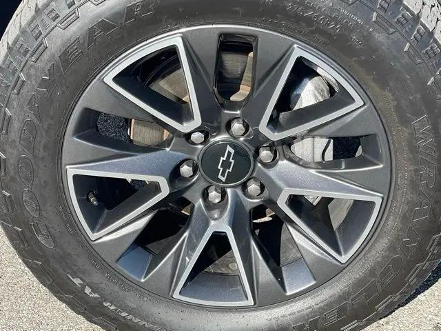 2021 Chevrolet Suburban 4WD Z71