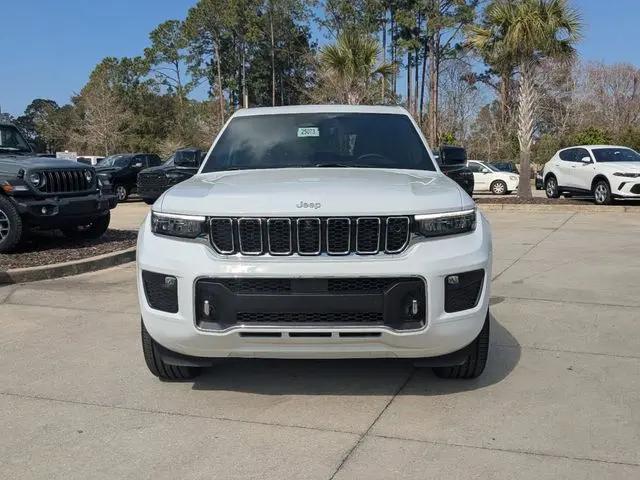 2025 Jeep Grand Cherokee Overland 4x4