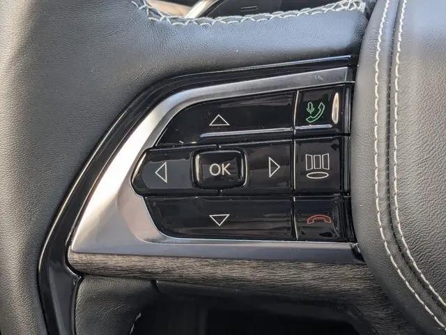 2025 Jeep Grand Cherokee Overland 4x4