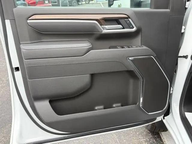 2025 Chevrolet Silverado 3500HD LT