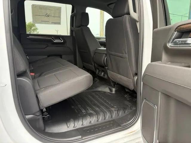 2025 Chevrolet Silverado 3500HD LT