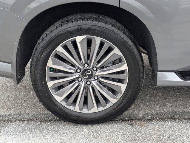 2025 INFINITI QX80 SENSORY AWD