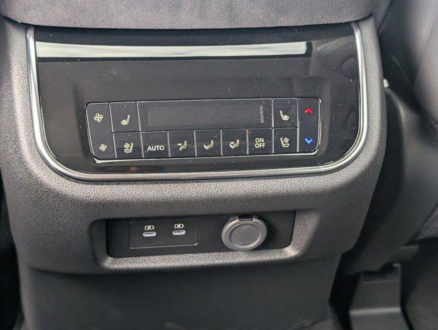 2025 INFINITI QX80 SENSORY AWD