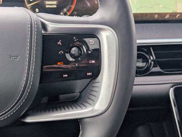 2025 INFINITI QX80 SENSORY AWD