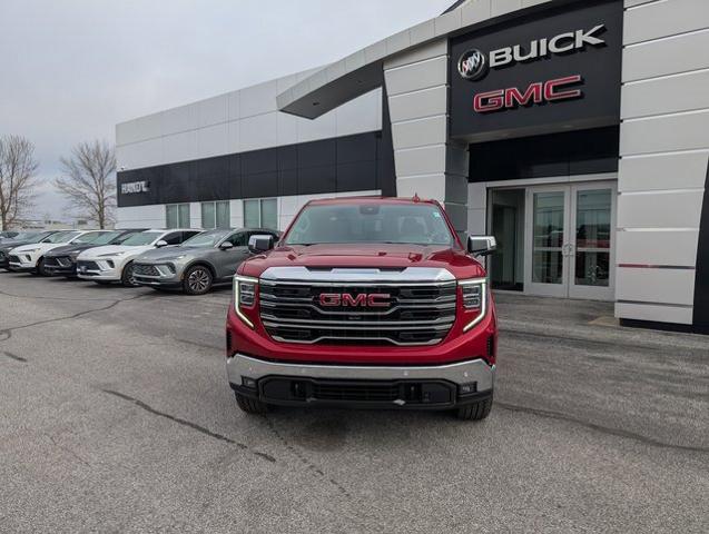 2025 GMC Sierra 1500 4WD Crew Cab Short Box SLT