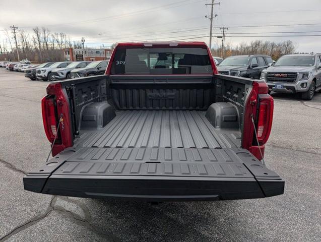 2025 GMC Sierra 1500 4WD Crew Cab Short Box SLT