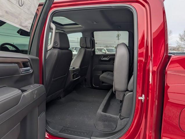 2025 GMC Sierra 1500 4WD Crew Cab Short Box SLT