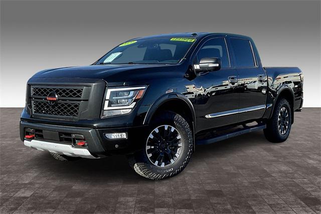 2021 Nissan TITAN Crew Cab PRO-4X 4x4