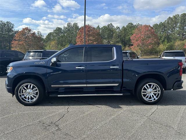 2022 Chevrolet Silverado 1500 4WD Crew Cab Short Bed High Country
