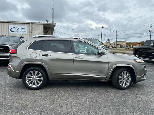 2016 Jeep Cherokee Overland