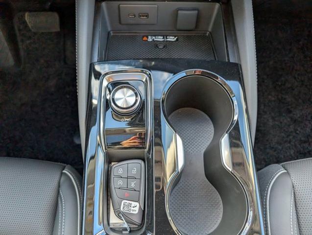 2025 Buick Envision Avenir AWD