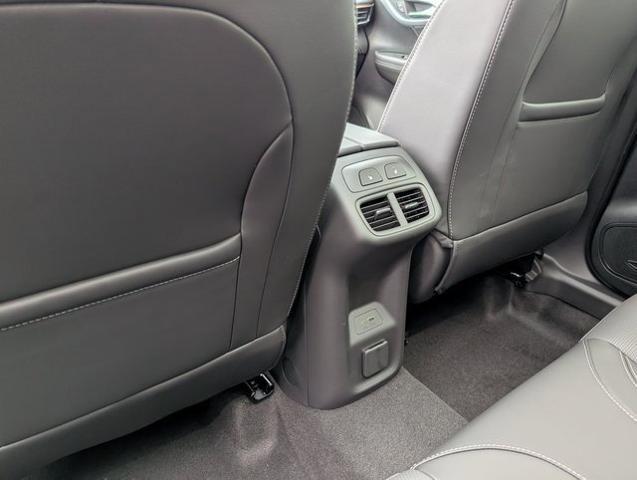 2025 Buick Envision Avenir AWD