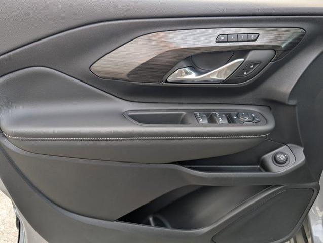 2024 GMC Terrain AWD SLT