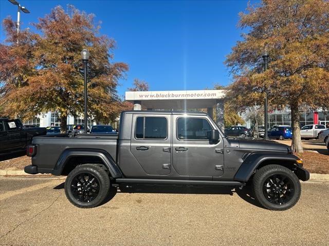 2024 Jeep Gladiator Sport S