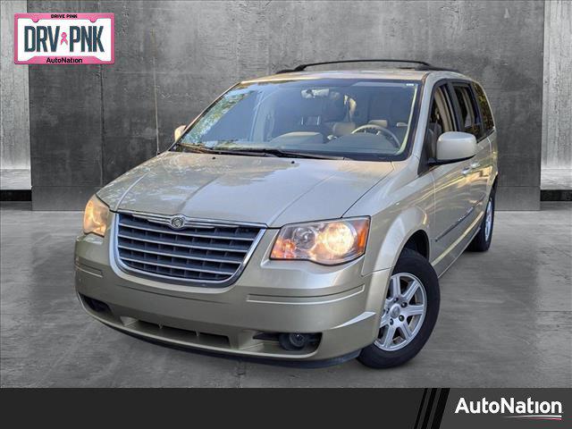 2010 Chrysler Town & Country