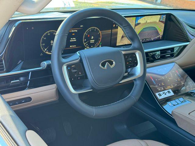 2025 INFINITI QX80 SENSORY AWD