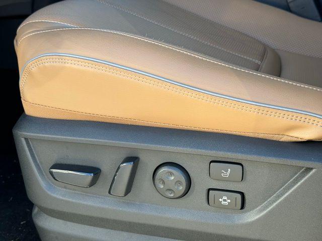 2025 INFINITI QX80 SENSORY AWD