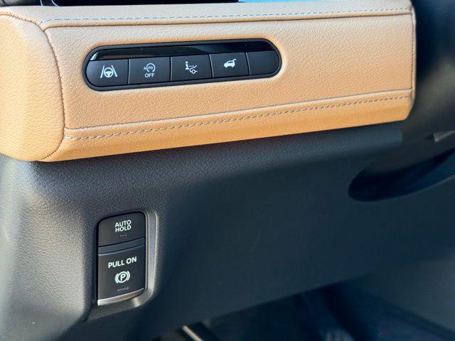 2025 INFINITI QX80 SENSORY AWD