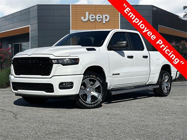 2025 RAM Ram 1500 RAM 1500 TRADESMAN QUAD CAB 4X2 64 BOX