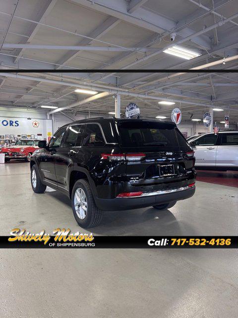 2025 Jeep Grand Cherokee GRAND CHEROKEE LAREDO X 4X4