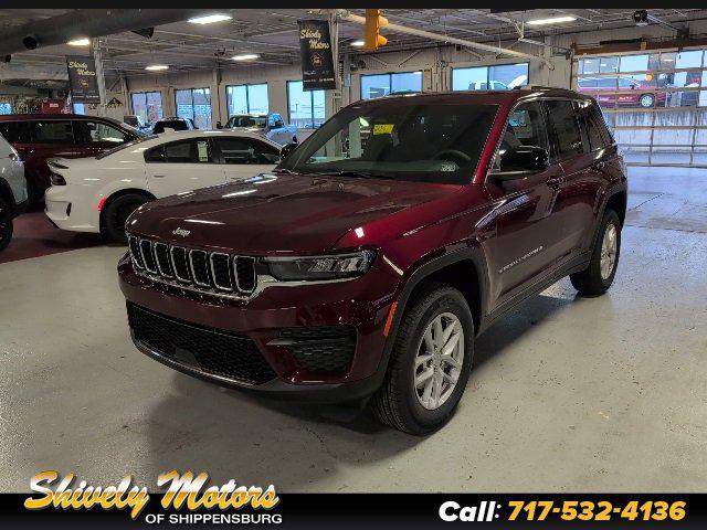 2025 Jeep Grand Cherokee GRAND CHEROKEE LAREDO X 4X4