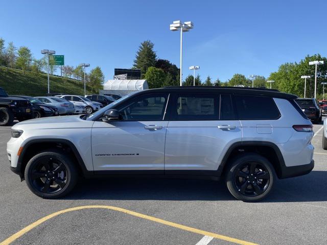 2025 Jeep Grand Cherokee GRAND CHEROKEE L ALTITUDE 4X4