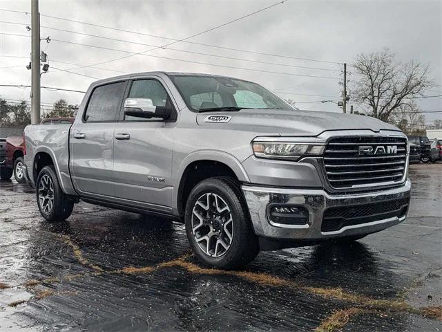 2025 RAM Ram 1500 RAM 1500 LARAMIE CREW CAB 4X4 57 BOX